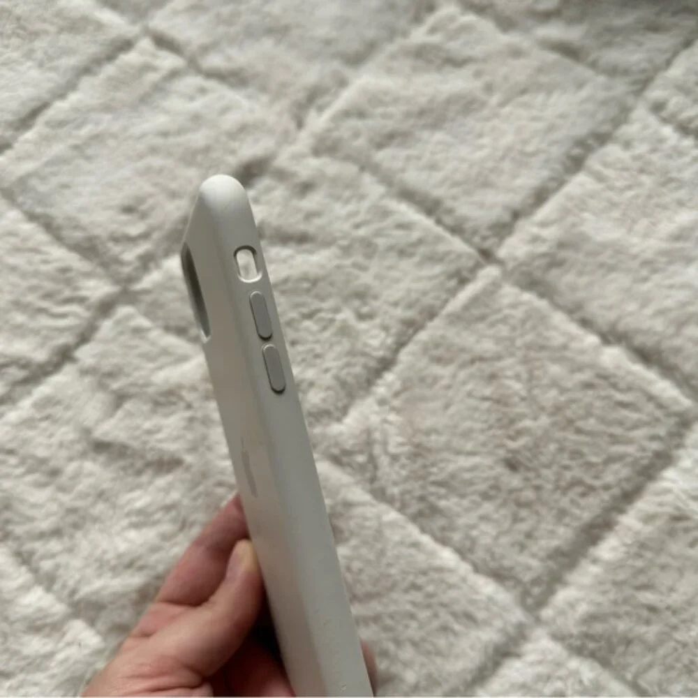 Apple | White Iphone 11 Pro Max Phone Case